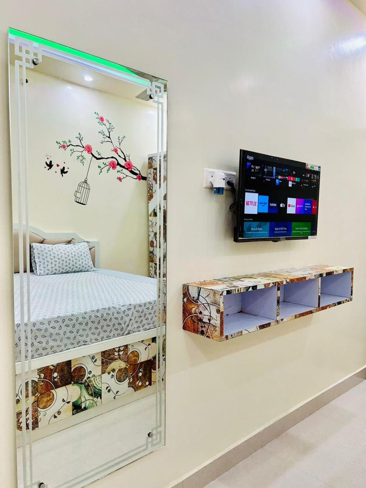 Smart Stays - Mmmut College - Gkp Airport Gorakhpur Eksteriør billede