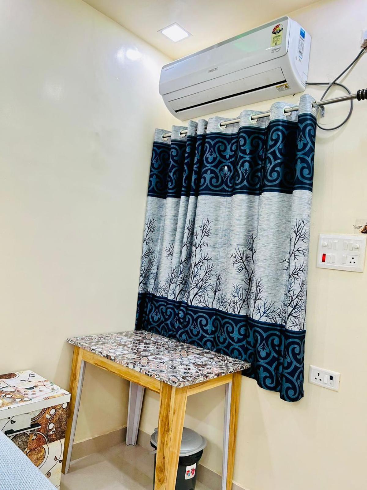 Smart Stays - Mmmut College - Gkp Airport Gorakhpur Eksteriør billede