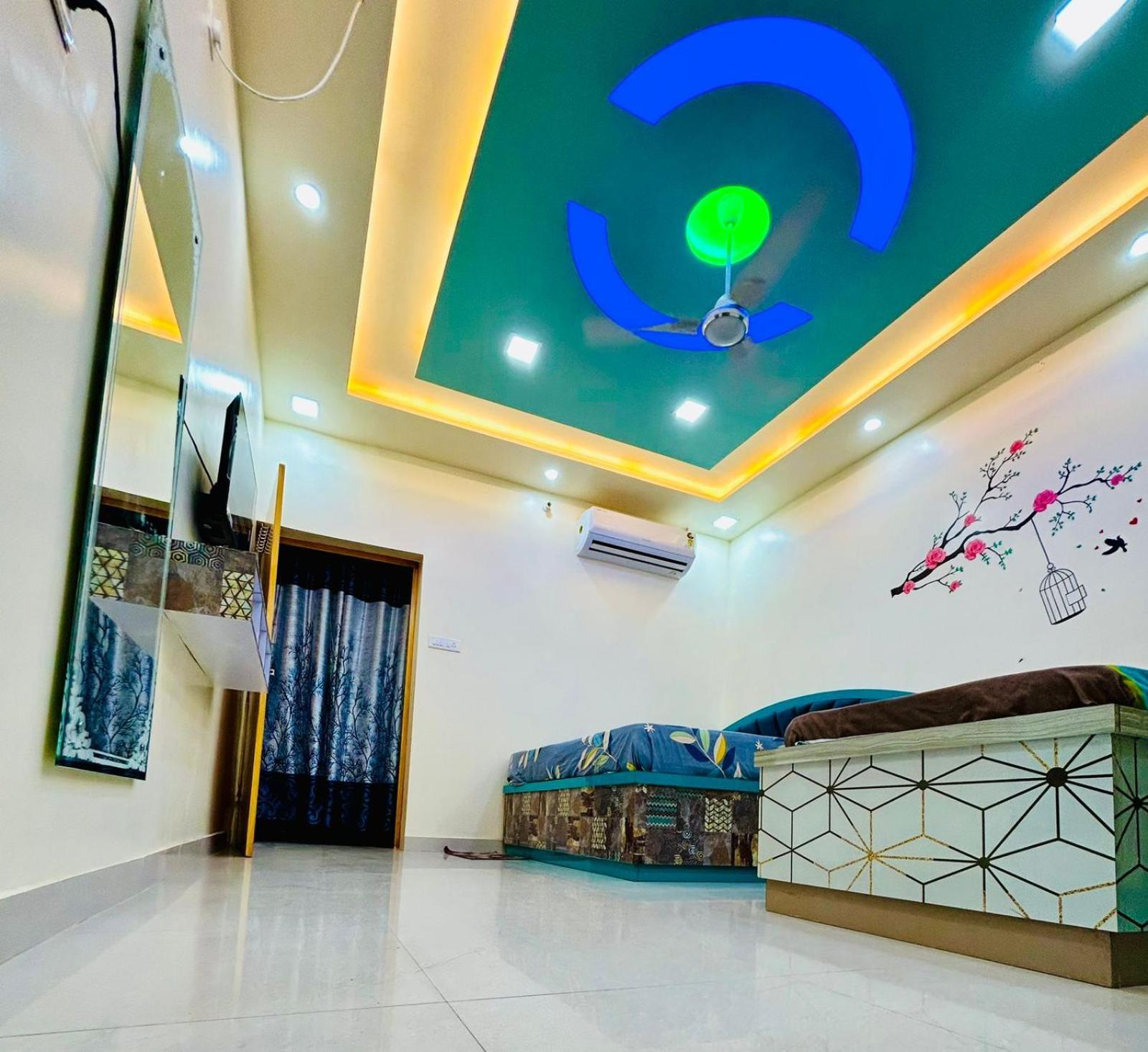 Smart Stays - Mmmut College - Gkp Airport Gorakhpur Eksteriør billede