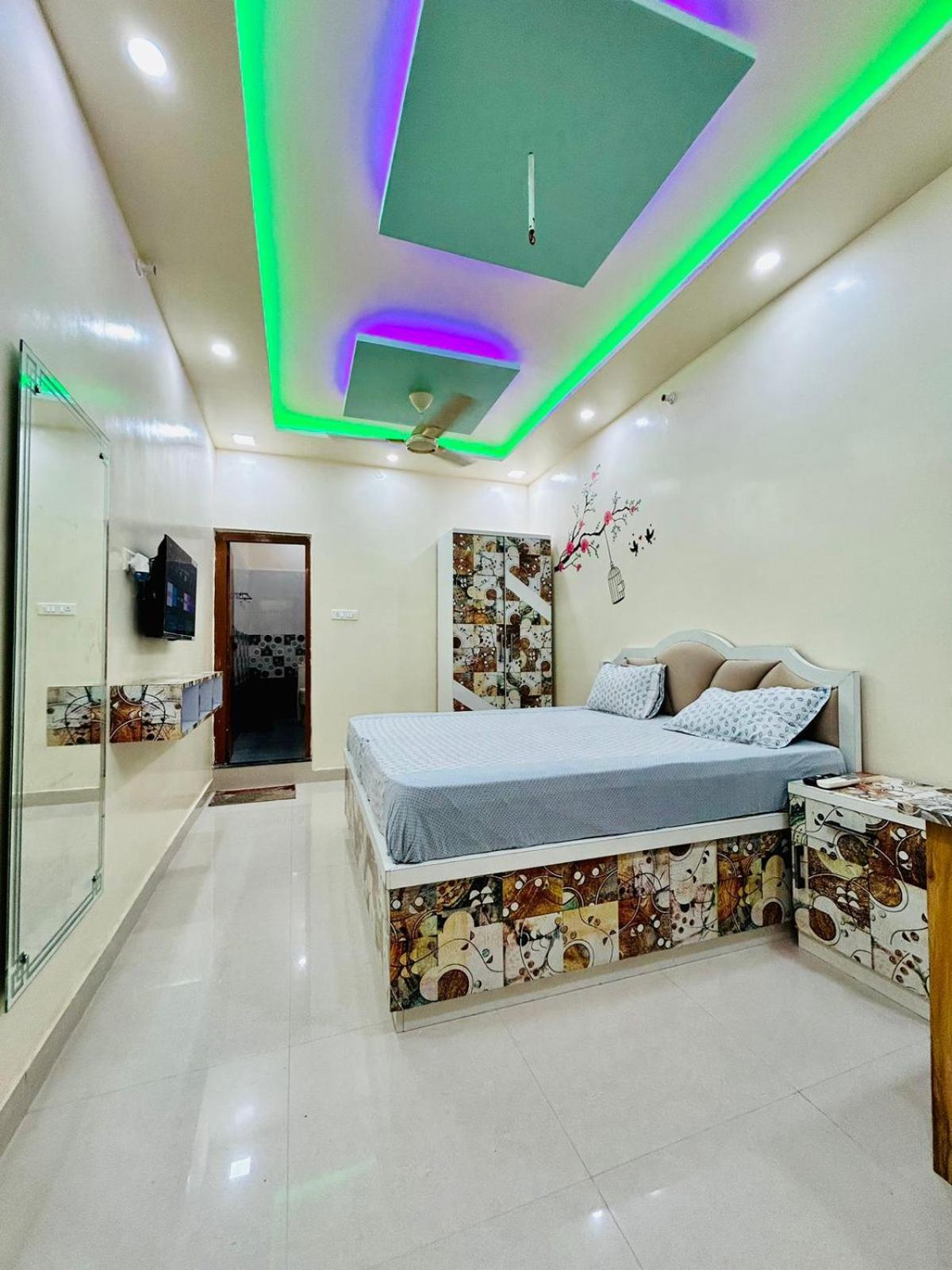 Smart Stays - Mmmut College - Gkp Airport Gorakhpur Eksteriør billede