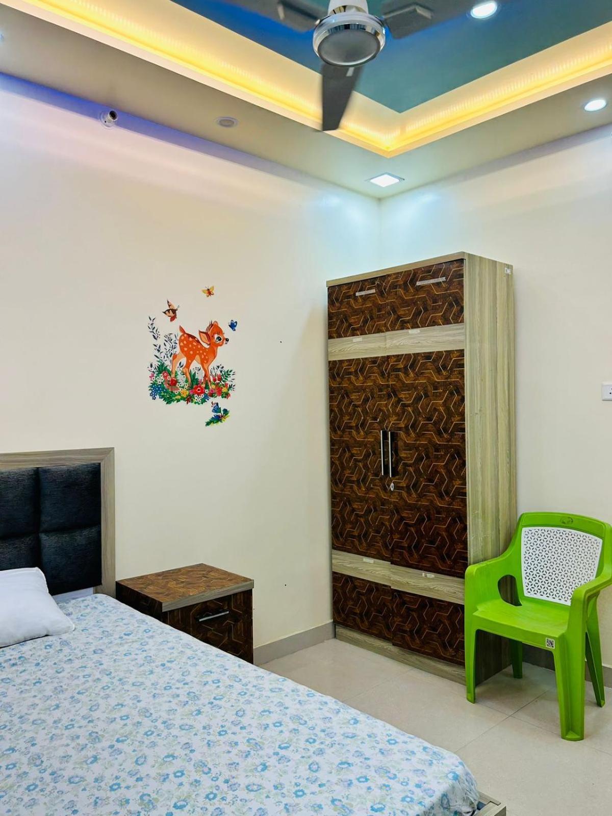 Smart Stays - Mmmut College - Gkp Airport Gorakhpur Eksteriør billede