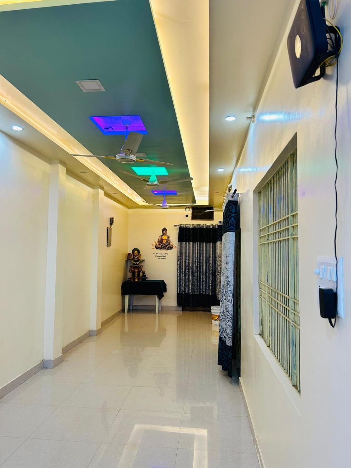 Smart Stays - Mmmut College - Gkp Airport Gorakhpur Eksteriør billede